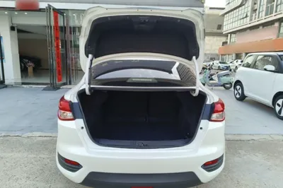 Nissan Lannia 2016, 104000 км, за 5977 USD - фото 22