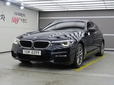 BMW 5-Series · 2018 год