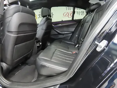 BMW 5-Series 2018, 126134 км, за 14638.31 USD - фото 11