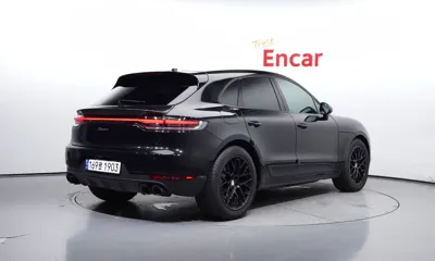 Porsche Macan 2019, 73624 км, за 29492.89 USD