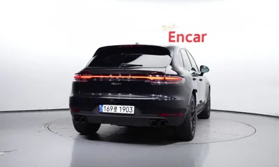 Porsche Macan 2019, 73624 км, за 29492.89 USD