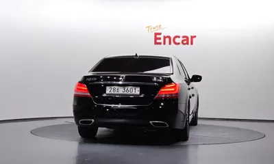Hyundai Equus 2014, 142348 км, за 5244.85 USD