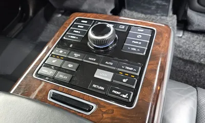 Hyundai Equus 2014, 142348 км, за 5244.85 USD - фото 30