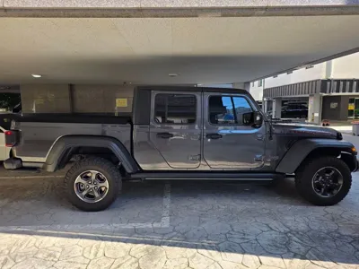 Jeep Gladiator 2021, 27000 км, за 29539.19 USD