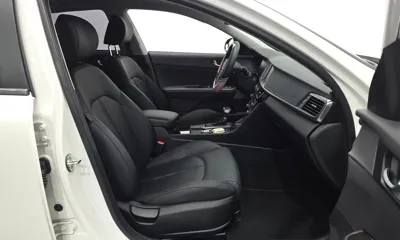 Kia K5 2018, 21644 км, за 9124.33 USD - фото 12