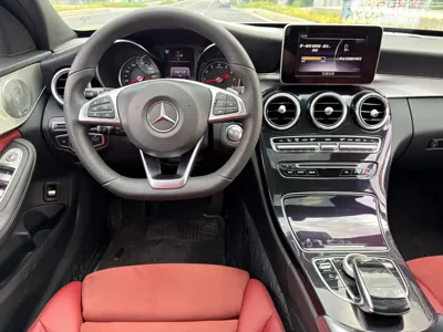 Mercedes-Benz C-Class 2017, 80000 км, за 10520.29 USD