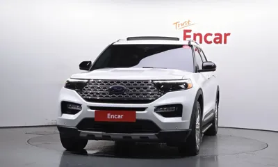Ford Explorer 2021, 92712 км, за 17406.72 USD