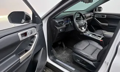 Ford Explorer 2021, 92712 км, за 17406.72 USD - фото 11