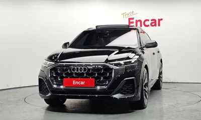 Audi Q8 2025, 6185 км, за 78596.04 USD