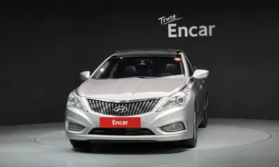 Hyundai Grandeur 2014, 124942 км, за 5404.7 USD
