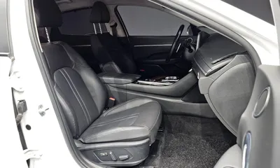 Hyundai Sonata 2020, 88658 км, за 11059.08 USD - фото 11