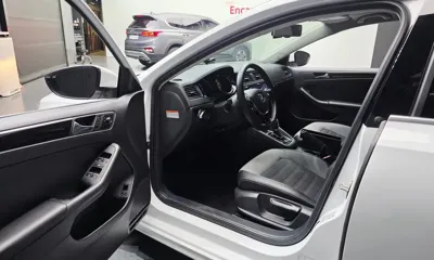 Volkswagen Jetta 2015, 93028 км, за 4232.6 USD - фото 10
