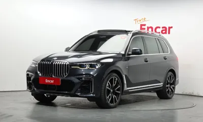 BMW X7 · 2022 год