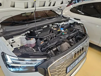 Audi Q4 e-tron 2022, 54402 км, за 23322.49 USD - фото 6