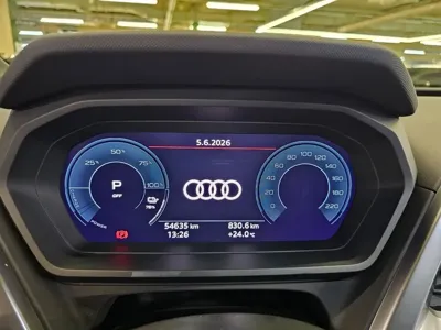 Audi Q4 e-tron 2022, 54402 км, за 23322.49 USD - фото 8