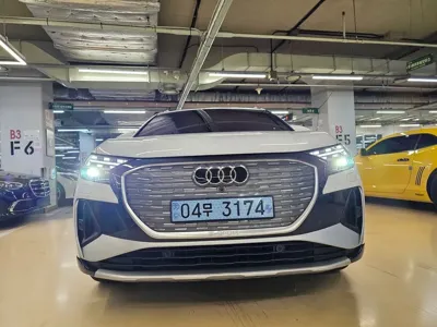Audi Q4 e-tron 2022, 54402 км, за 23322.49 USD - фото 19