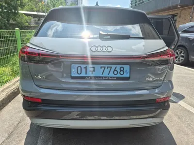 Audi Q4 e-tron 2025, 17862 км, за 36392.28 USD