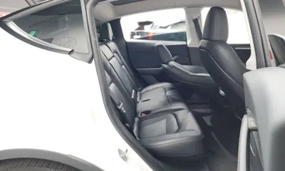 Tesla Model Y 2024, 33196 км, за 33283.48 USD - фото 11
