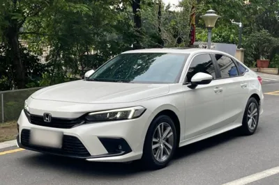 Honda Civic · 2023 год