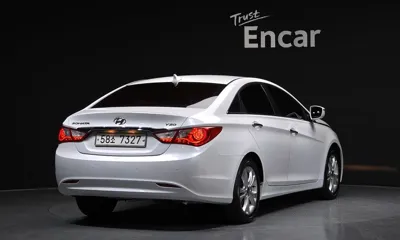 Hyundai Sonata 2012, 129801 км, за 3172.93 USD