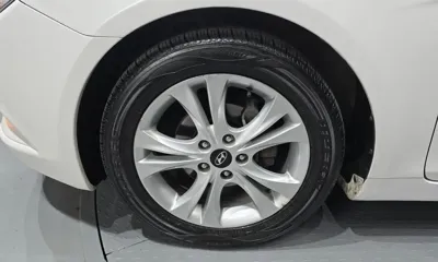 Hyundai Sonata 2012, 129801 км, за 3172.93 USD