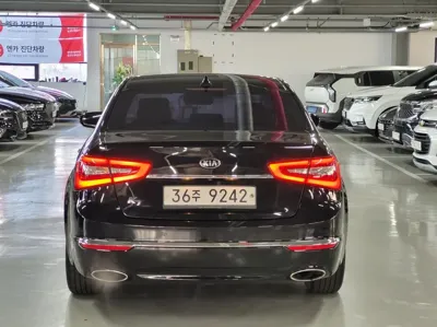 Kia K7 2013, 91401 км, за 3872.92 USD