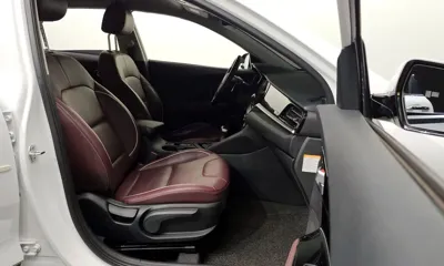 Kia Niro 2020, 72849 км, за 12936.35 USD - фото 11