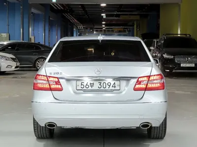 Mercedes-Benz E-Class 2011, 146460 км, за 3061.89 USD