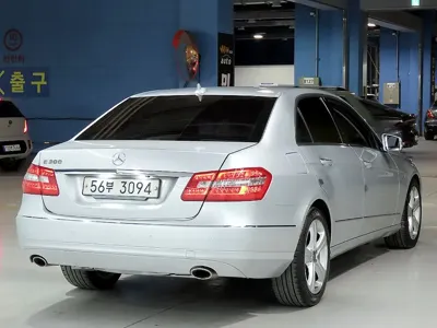 Mercedes-Benz E-Class 2011, 146460 км, за 3061.89 USD