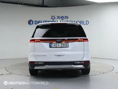 Kia Canival 2021, 159104 км, за 13976.46 USD