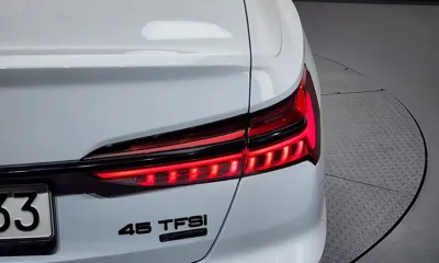Audi A6 2020, 79387 км, за 18175.91 USD - фото 23