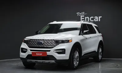 Ford Explorer · 2022 год