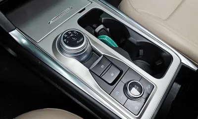 Ford Explorer 2022, 54462 км, за 19154.28 USD - фото 9