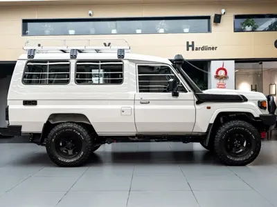 Toyota Land Cruiser 2025, 3600 км, за 82083.34 USD