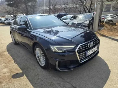 Audi A6 2021, 30125 км, за 23631.35 USD