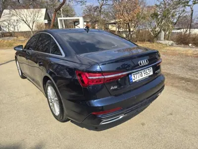 Audi A6 2021, 30125 км, за 23631.35 USD