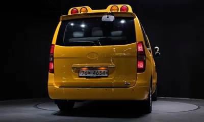 Hyundai Starex 2021, 71942 км, за 12143.89 USD