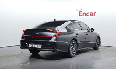 Hyundai Sonata 2022, 77390 км, за 13346.55 USD