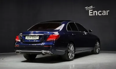 Mercedes-Benz E-Class 2017, 87211 км, за 16549.66 USD