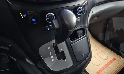 Hyundai Starex 2018, 129965 км, за 6892.48 USD - фото 9