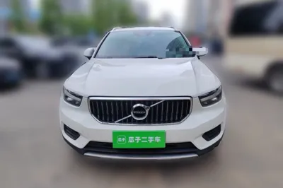 Volvo XC40 2020, 77600 км, за 12583 USD - фото 2