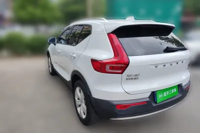 Volvo XC40 2020, 77600 км, за 12583 USD - фото 4