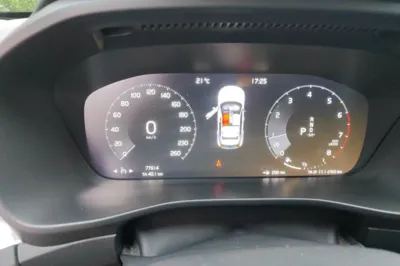 Volvo XC40 2020, 77600 км, за 12583 USD - фото 10