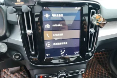Volvo XC40 2020, 77600 км, за 12583 USD - фото 12