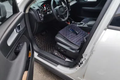Volvo XC40 2020, 77600 км, за 12583 USD - фото 19