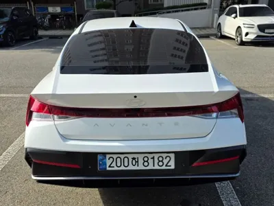 Hyundai Avante 2026, 2750 км, за 8927.4 USD
