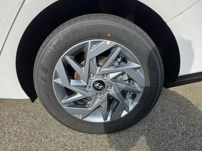 Hyundai Avante 2026, 2750 км, за 8927.4 USD