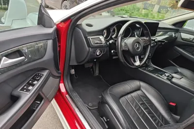 Mercedes-Benz CLS 2015, 92000 км, за 17082 USD - фото 16