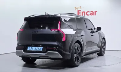 Kia EV9 2024, 48589 км, за 41945.65 USD