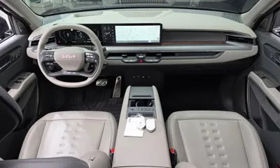 Kia EV9 2024, 48589 км, за 41945.65 USD - фото 7